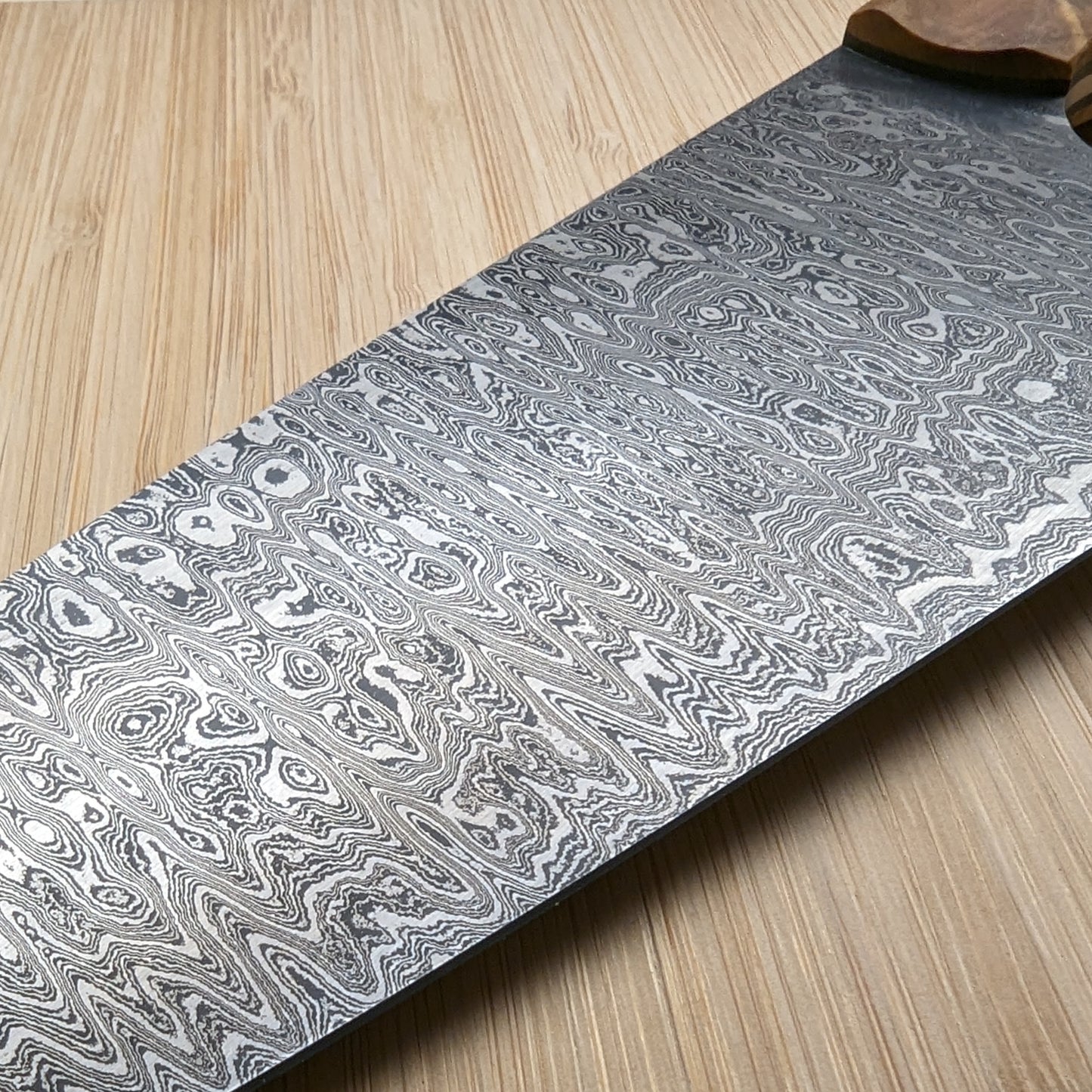Damascus Kiritsuke - (Random Raindrop/8")