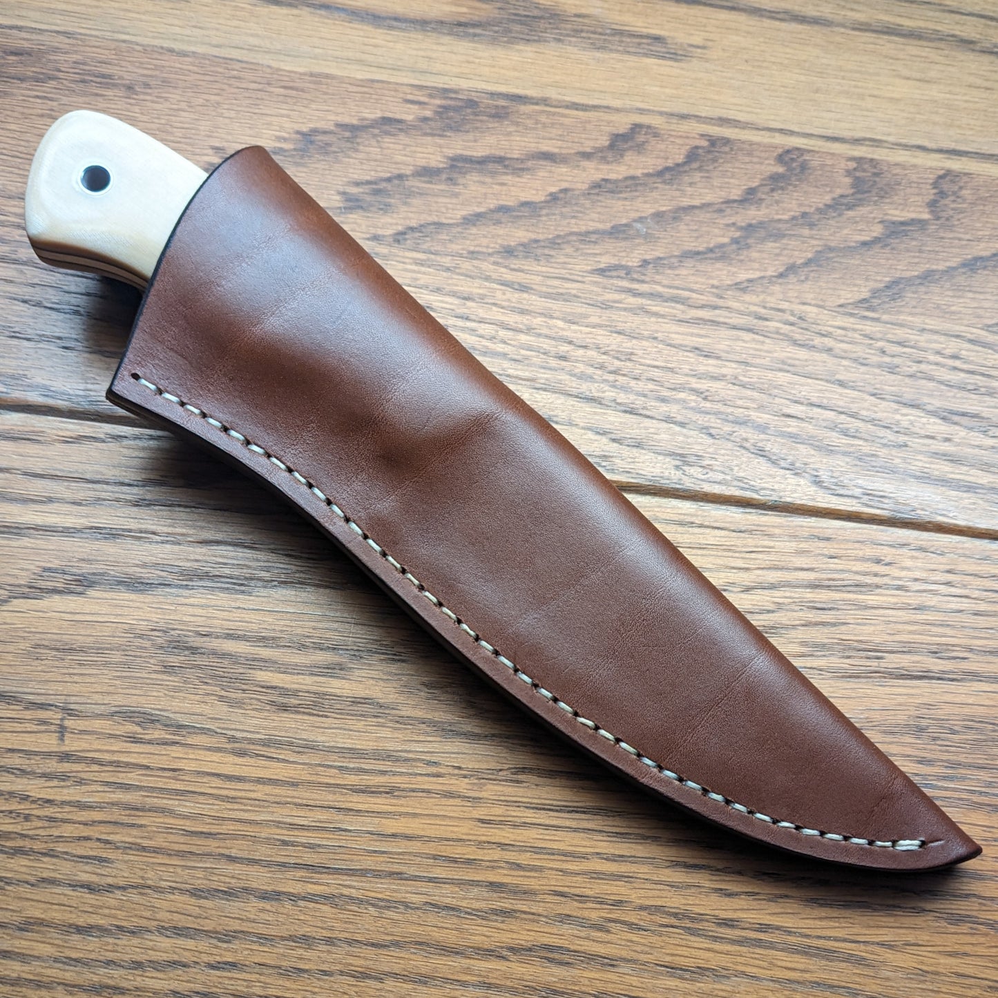 Damascus Hunter - Bone Micarta