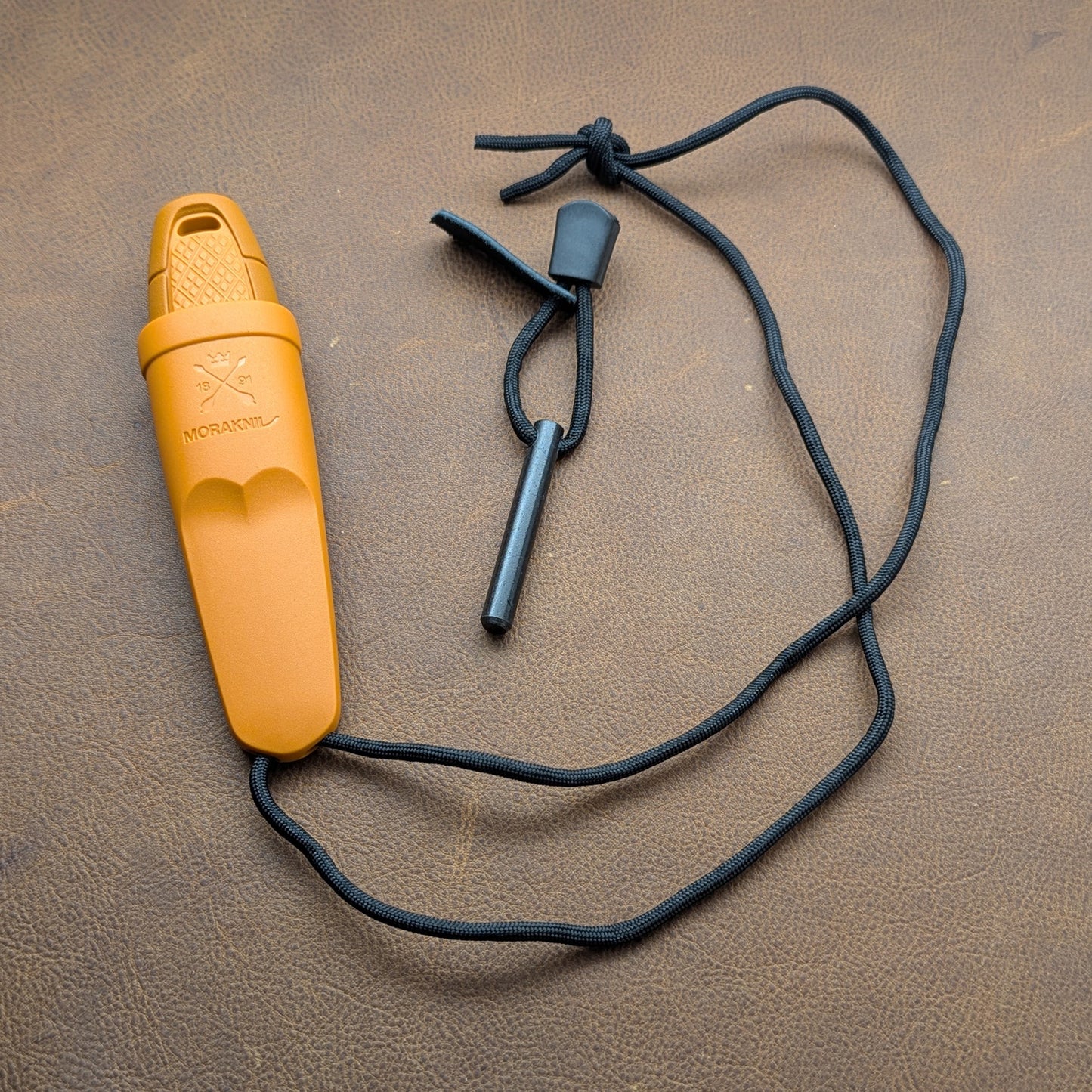 Mora Eldris with Neck Knife Kit - Burnt Orange