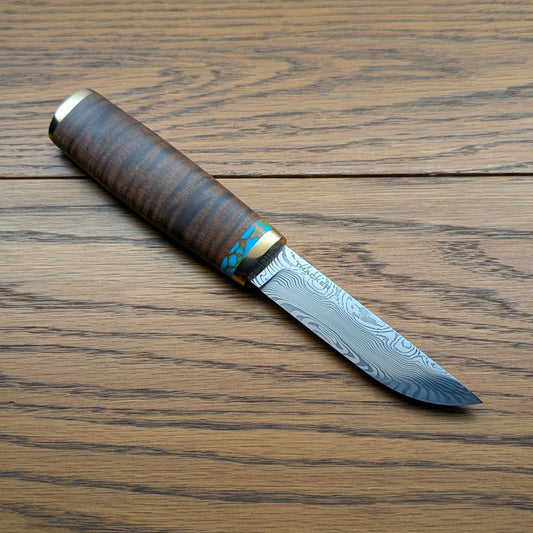 Custom knife with Damasteel blade