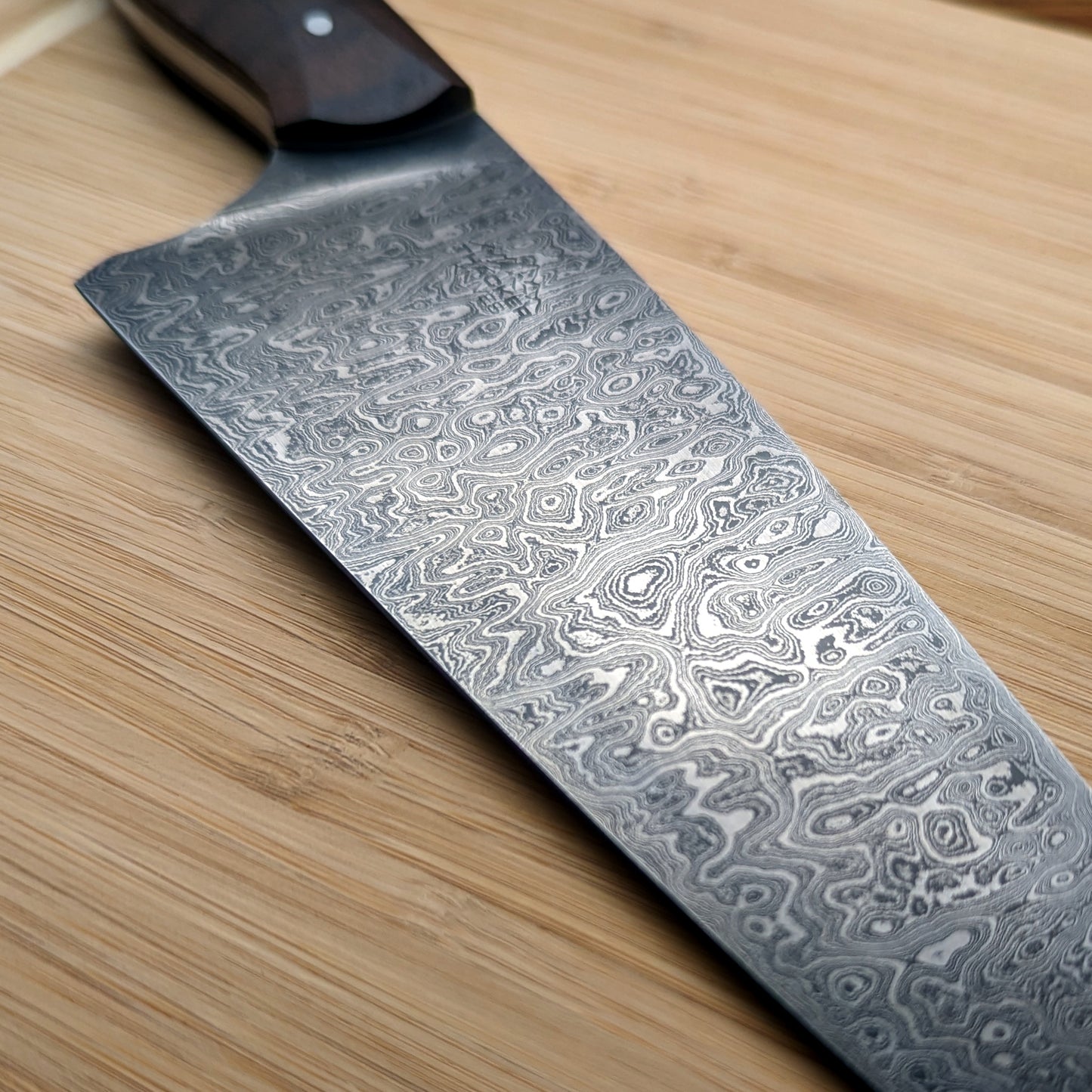 Damascus Chef (Toasted Curly Maple/8")